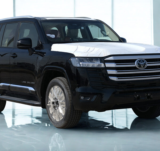 Toyota Land Cruiser 300